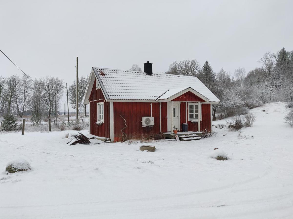 Vila Hustugu Gard Orsundsbro Exteriér fotografie