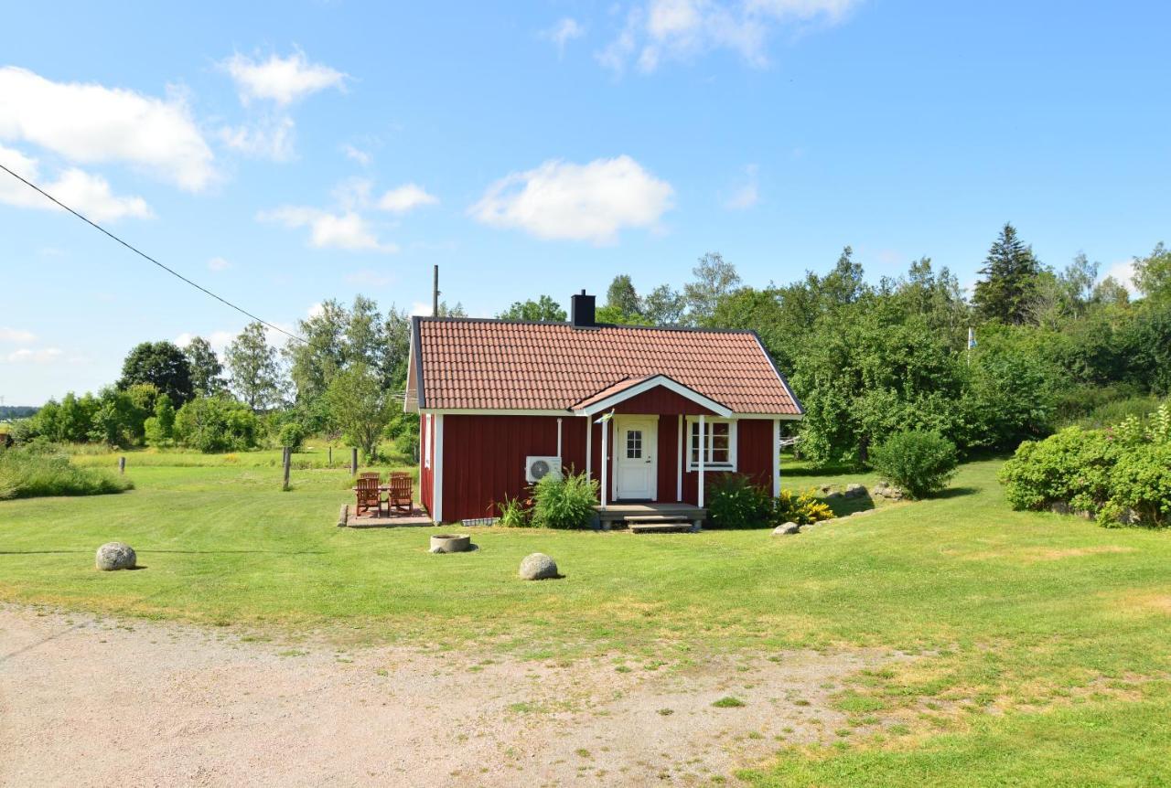 Vila Hustugu Gard Orsundsbro Exteriér fotografie